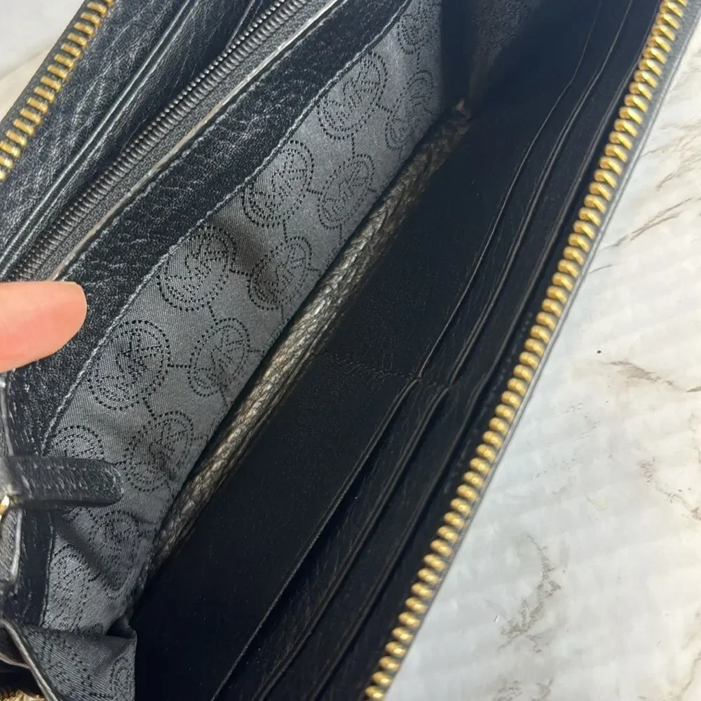 Michael‎ Kors Black Continental Zip Leather Wallet